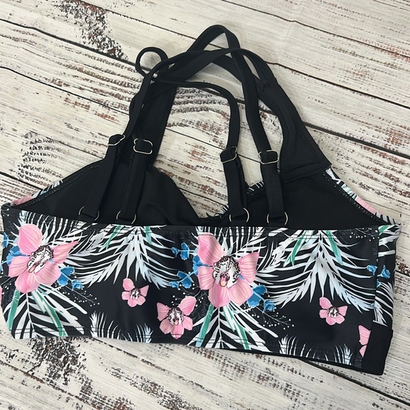 2 piece‎ Floral Swimwear Sz. M - Picture 6 of 8